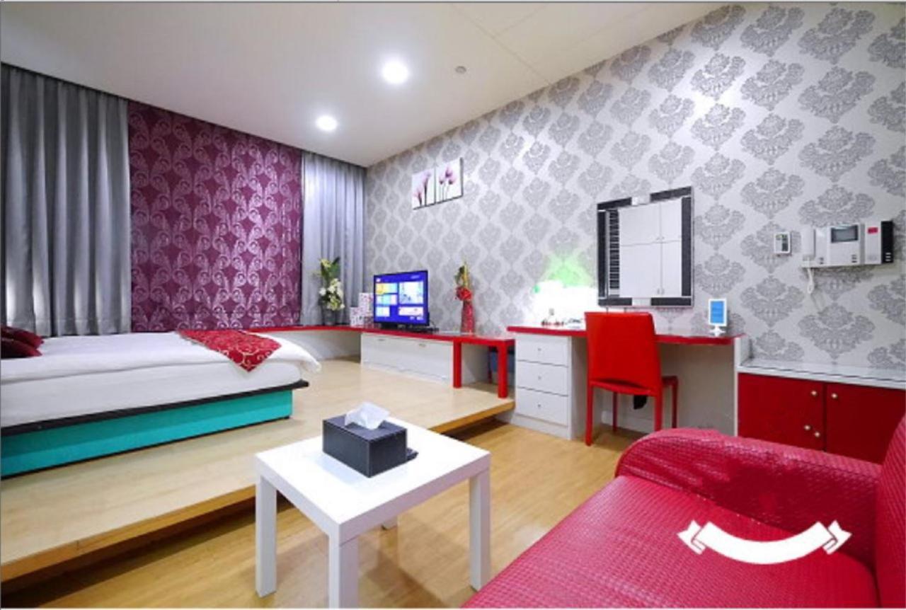 85 Cape Inn Гаосюн Экстерьер фото